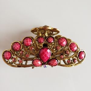 Hair clip pink colored stones